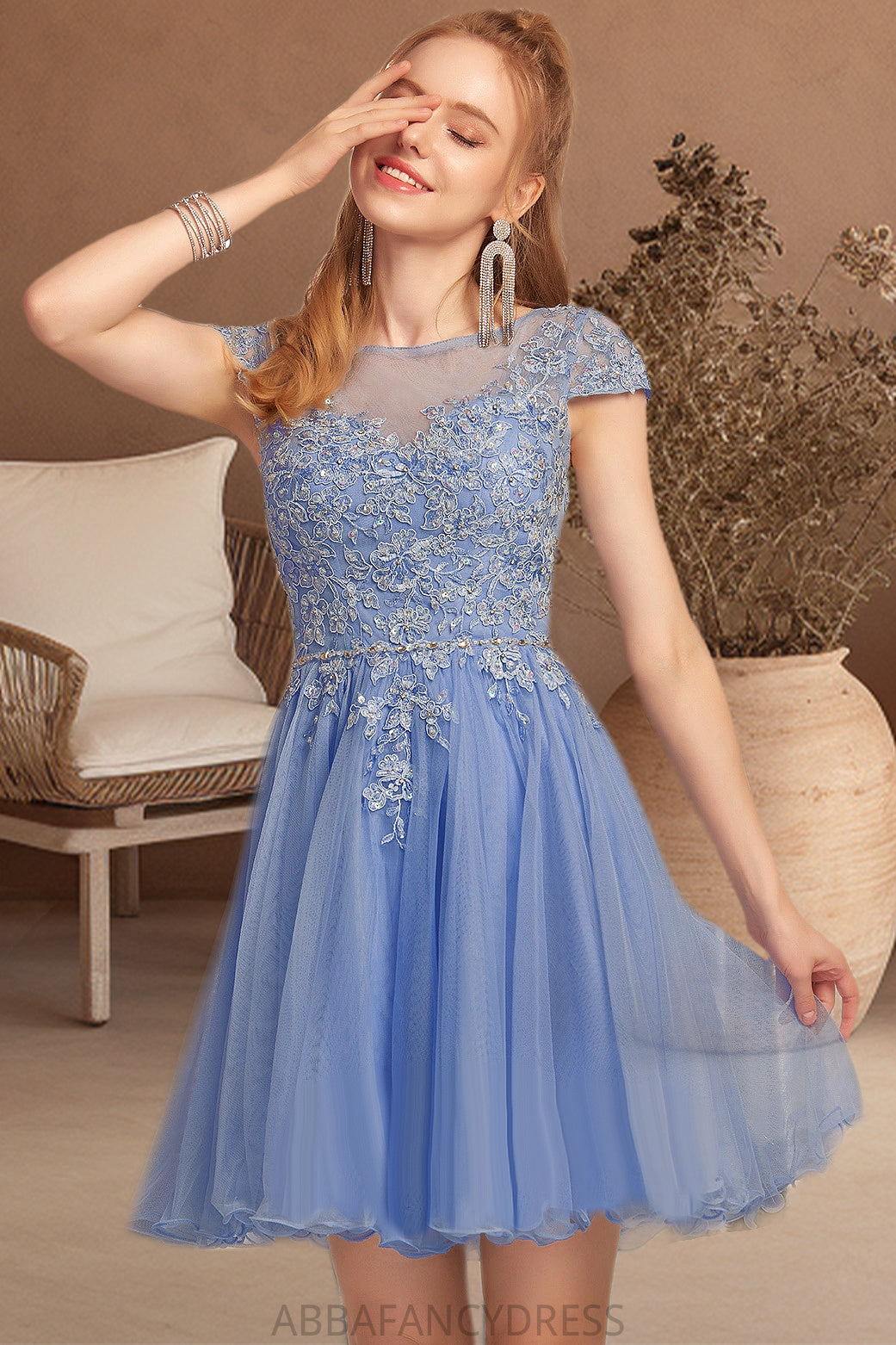 Zion A-line Scoop Short/Mini Tulle Homecoming Dress With Beading Appliques Lace DRP0020547