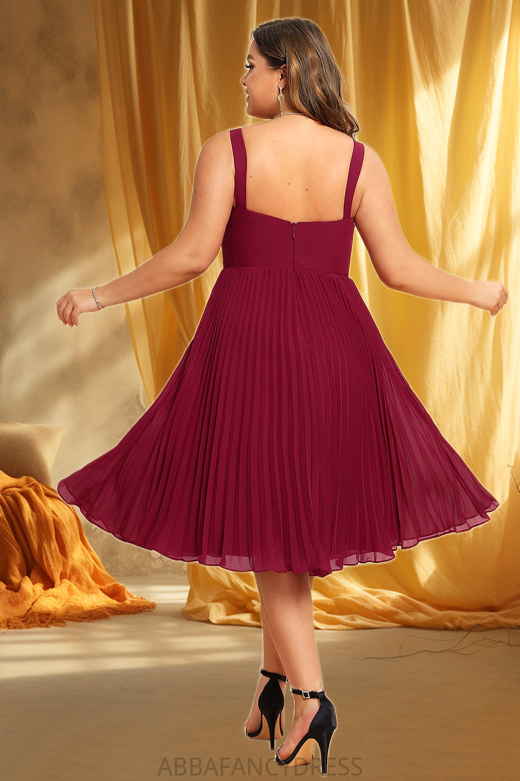 Skylar A-line Square Knee-Length Chiffon Homecoming Dress With Pleated DRP0020530