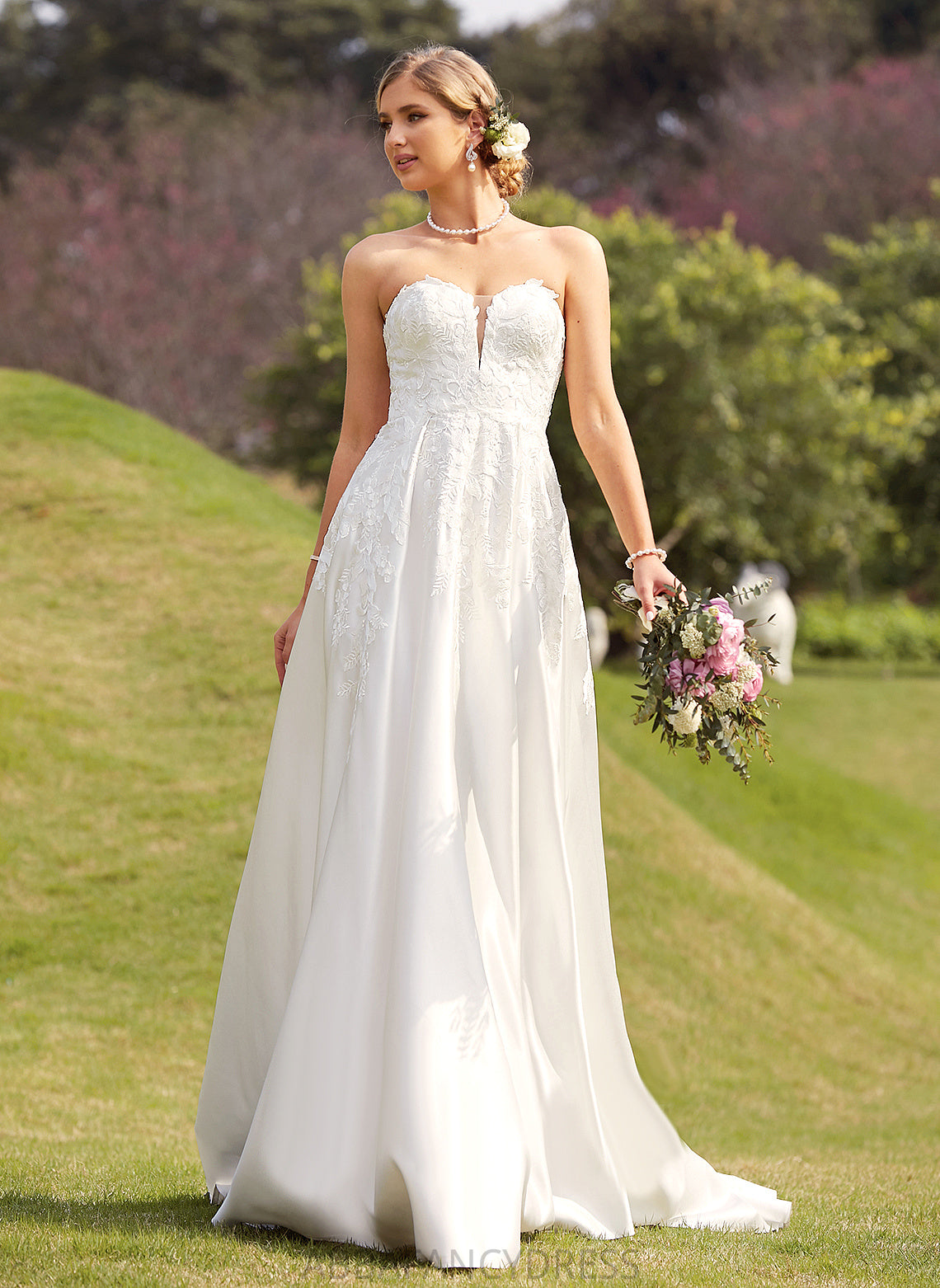 Savanna Ball-Gown/Princess Satin Split With Front Sweetheart Wedding Chapel Train Lace Dress Wedding Dresses