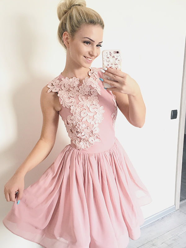 2024 A-Line Scoop Homecoming Dresses Aisha Chiffon Neck Sleeveless Applique Pleated Cut Short/Mini