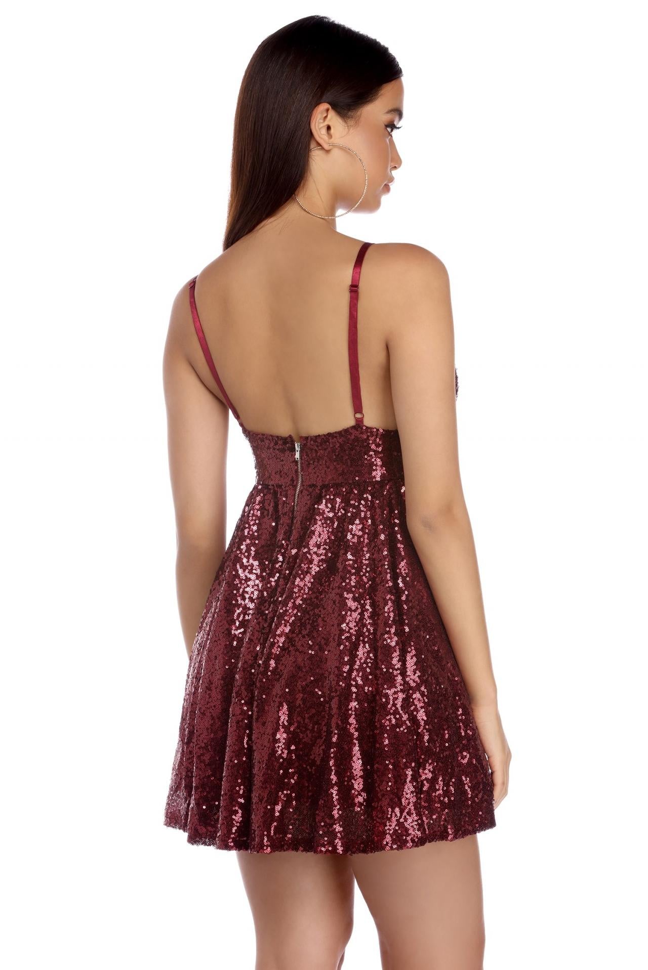 Deep V Neck Spaghetti Straps Backless Burgundy A Line Quinn Homecoming Dresses Sexy Sequins Sparkle