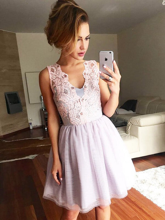 V Neck Sleeveless Jasmin Lace Homecoming Dresses A Line Tulle Pleated Lavender Appliques Short