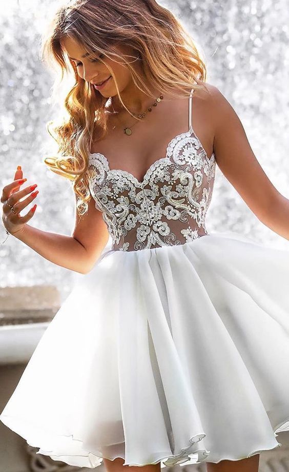 Spaghetti Straps Sophia Chiffon A Line Homecoming Dresses Lace White V Neck Appliques Short