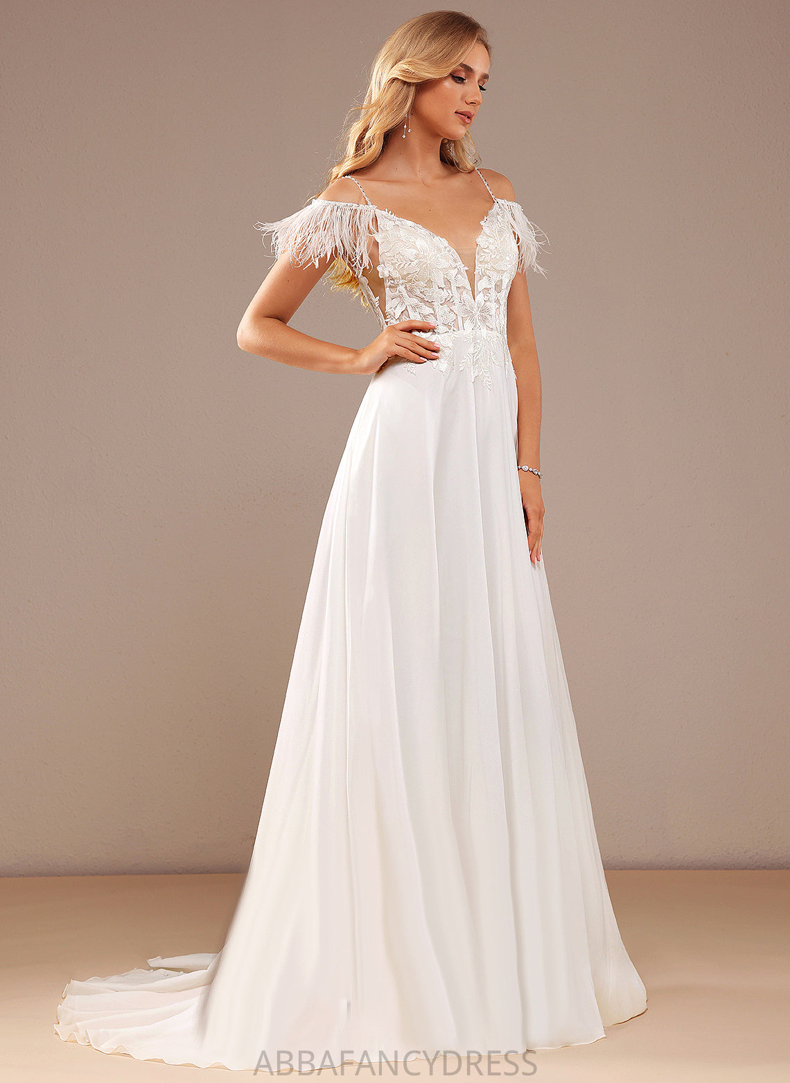 Sequins Train Dress With Deanna Wedding Feather V-neck Beading Pockets A-Line Court Lace Lace Wedding Dresses Chiffon