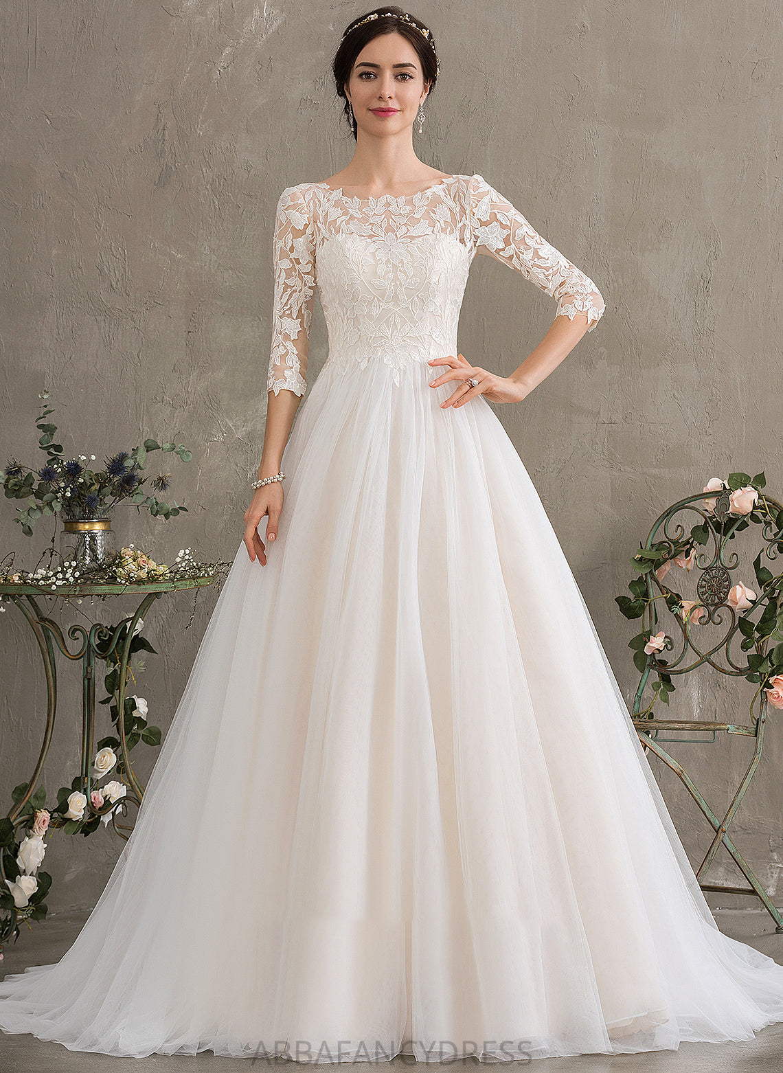 Wedding Raina With Court Tulle Dress Scoop Wedding Dresses Ball-Gown/Princess Train Neck Sequins