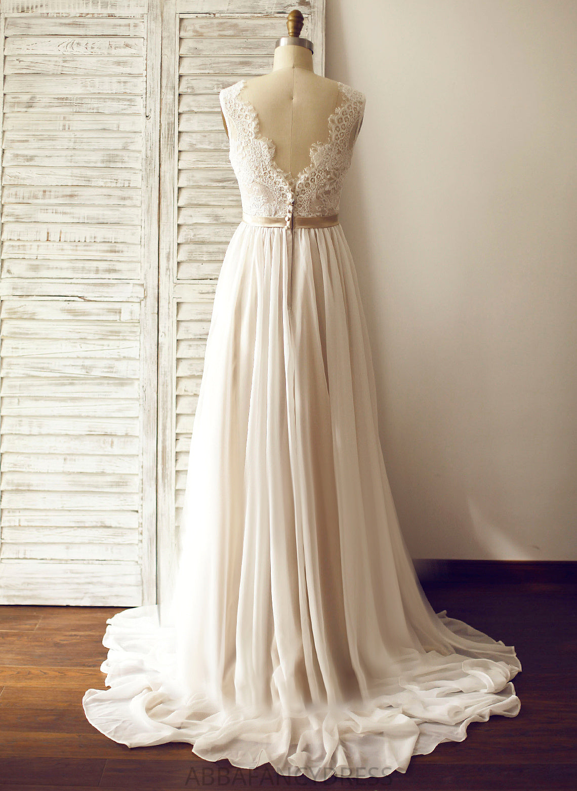 Chiffon Wedding Dress A-Line Train Court With Lace Lace Wedding Dresses Peyton V-neck