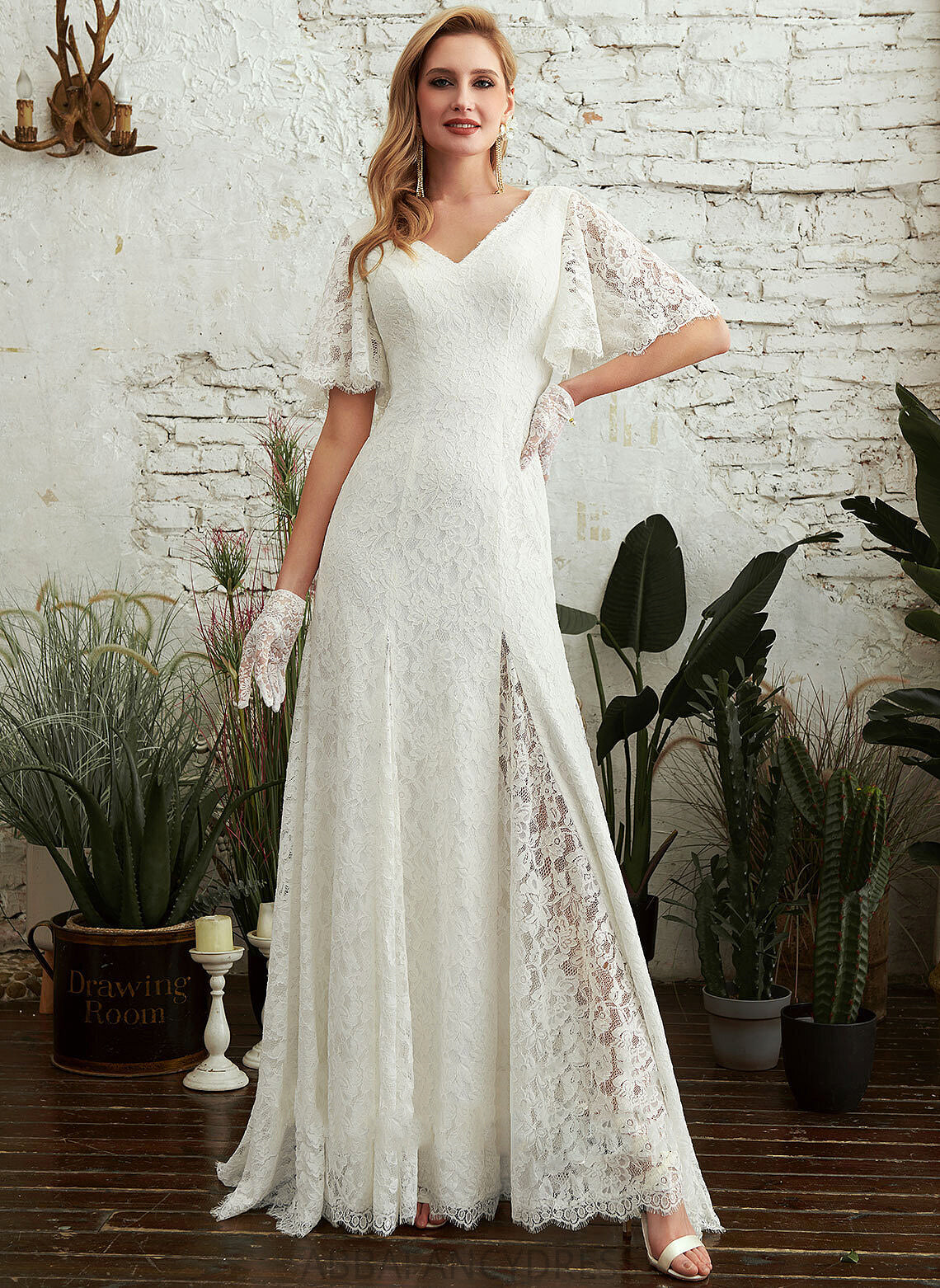 Train Front Dress V-neck Mckinley Split With Wedding Sweep Wedding Dresses Sheath/Column Lace