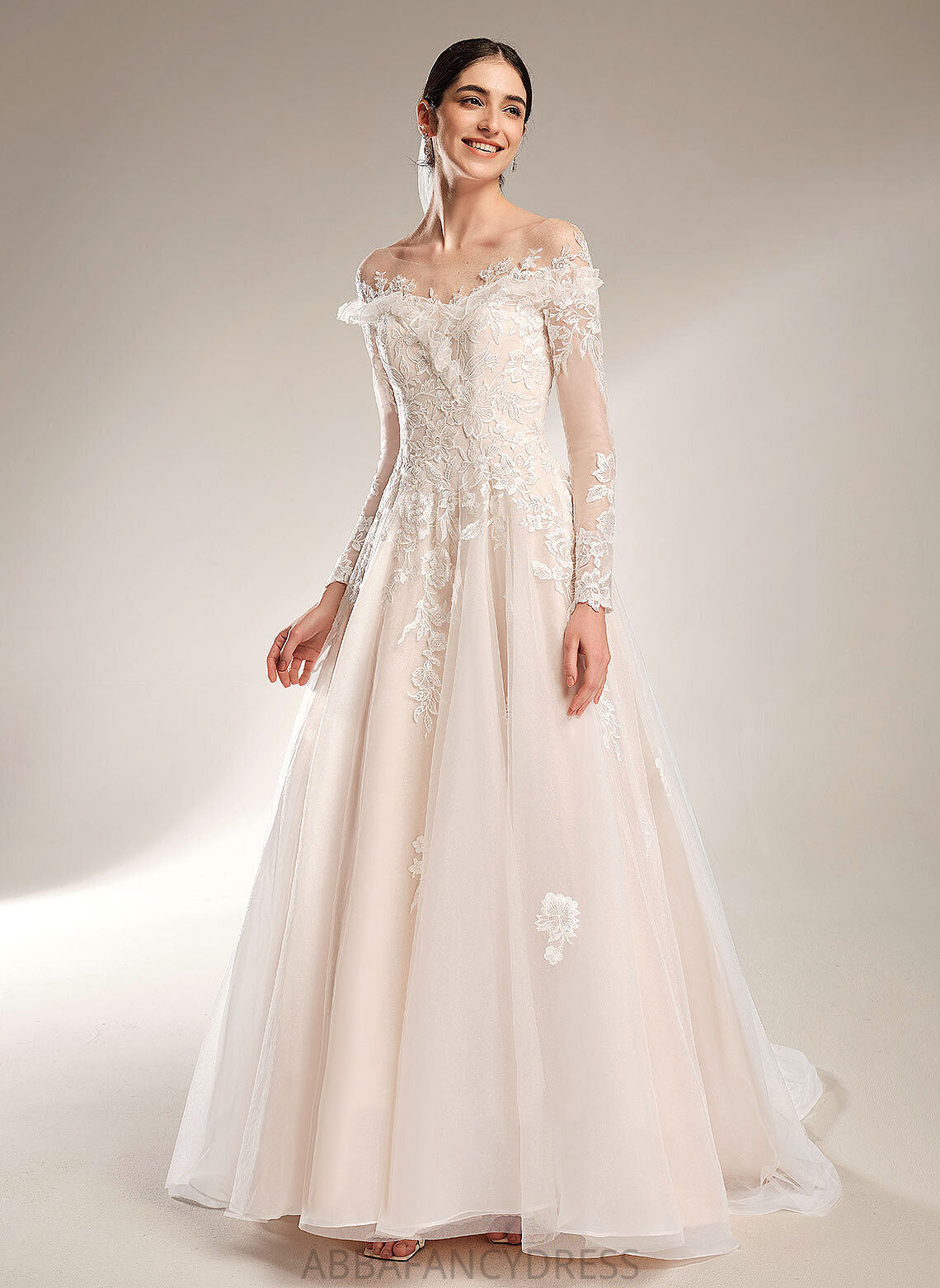 Train Tulle Lace Off-the-Shoulder Wedding Dresses With Dress Lily Wedding Court Ball-Gown/Princess Sequins