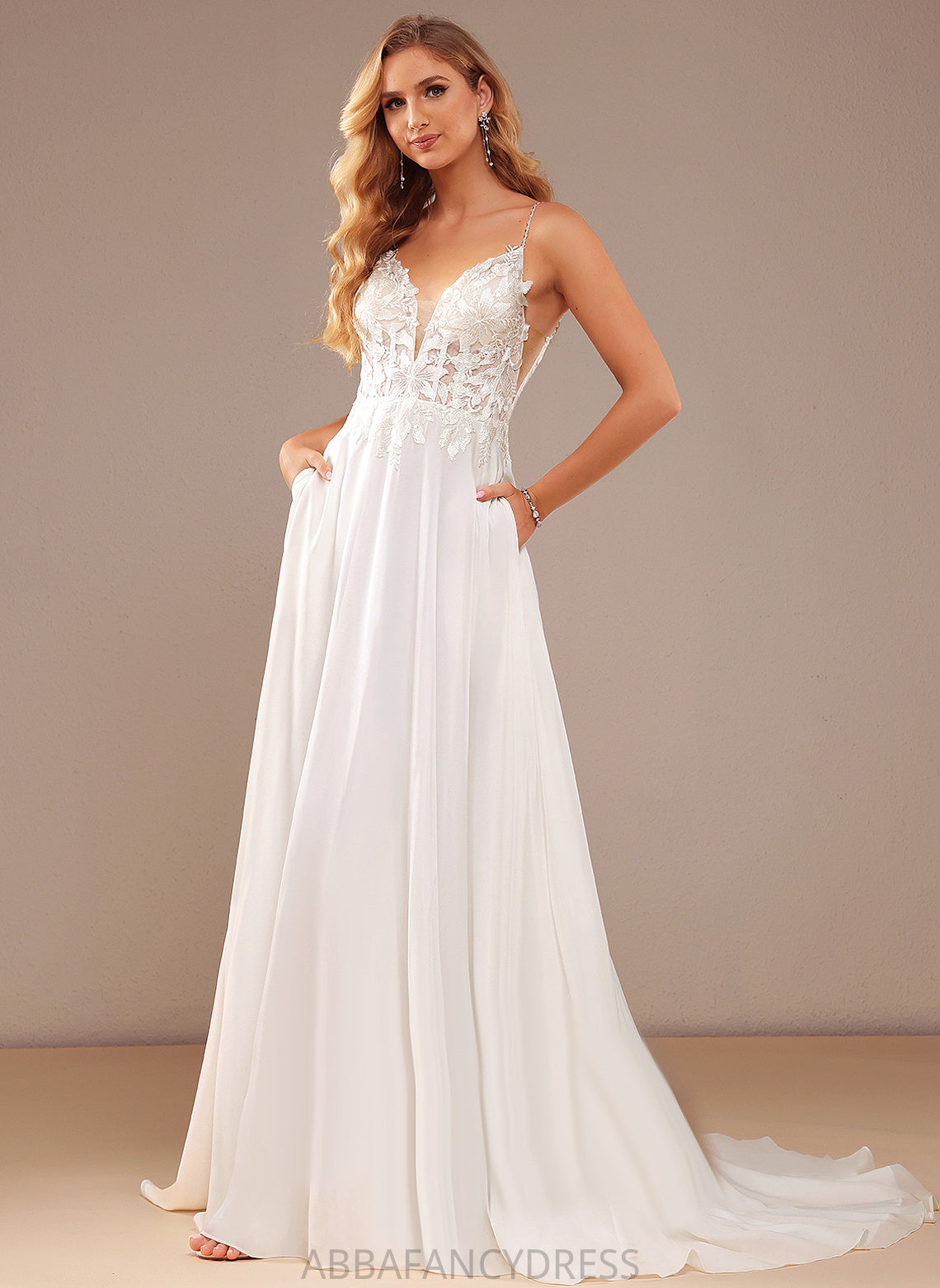 Sequins Train Dress With Deanna Wedding Feather V-neck Beading Pockets A-Line Court Lace Lace Wedding Dresses Chiffon