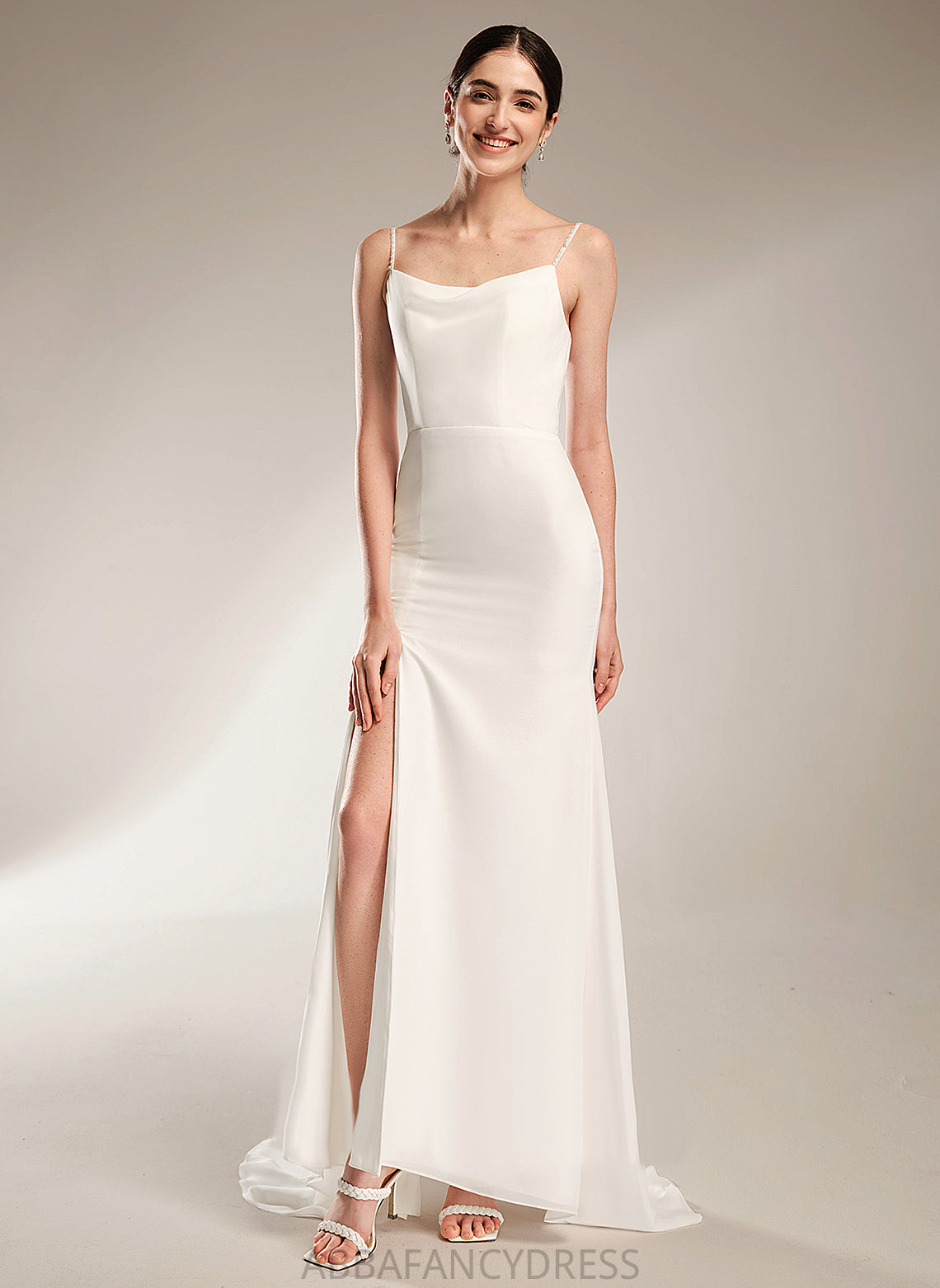 Miracle Wedding Dresses With Beading Cowl Wedding Court Dress Chiffon Neck Train A-Line