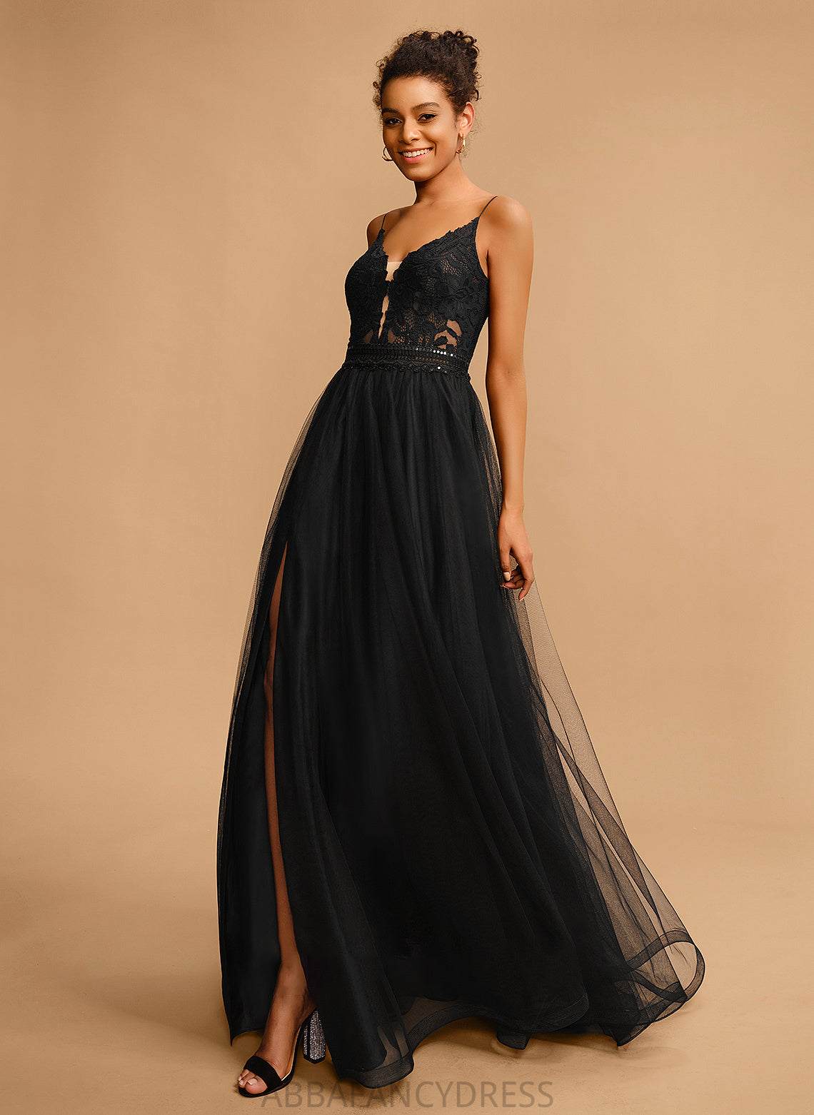 V-neck Tulle Ball-Gown/Princess Kaylin Prom Dresses Lace Sequins With Floor-Length