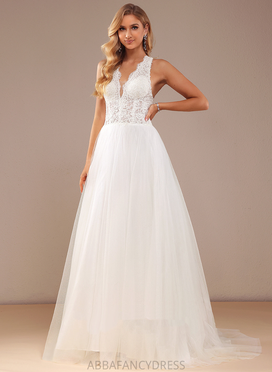 With Lace Georgia Court Ball-Gown/Princess Sequins Lace Dress Tulle Wedding V-neck Wedding Dresses Train