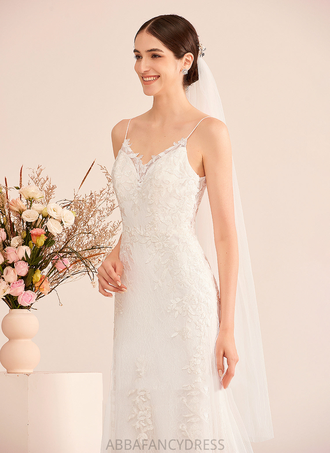 Mylie With Dress A-Line Wedding Court V-neck Wedding Dresses Tulle Sequins Train Lace