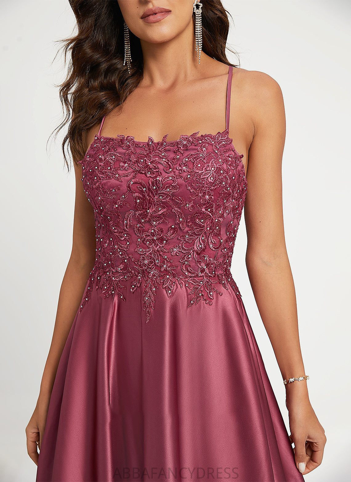 Prom Dresses A-Line Train Sweep With Beading Sequins Square Neckline Leyla Satin