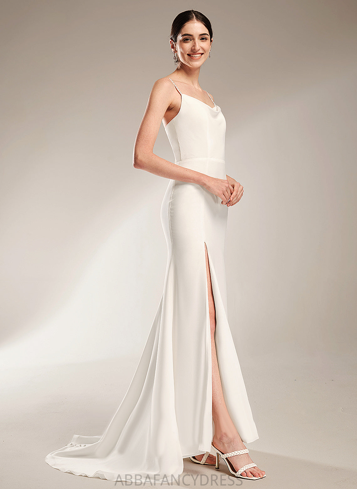 Miracle Wedding Dresses With Beading Cowl Wedding Court Dress Chiffon Neck Train A-Line