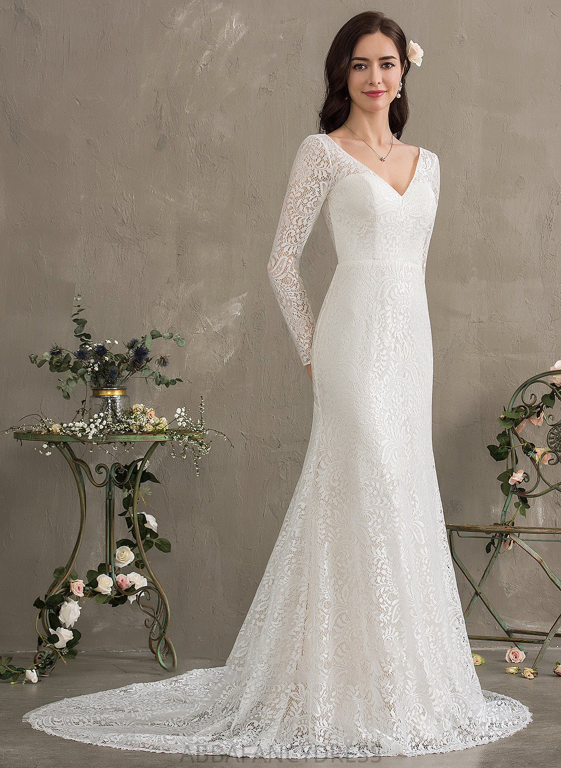 Court Dress Dahlia Trumpet/Mermaid V-neck Lace Wedding Train Wedding Dresses