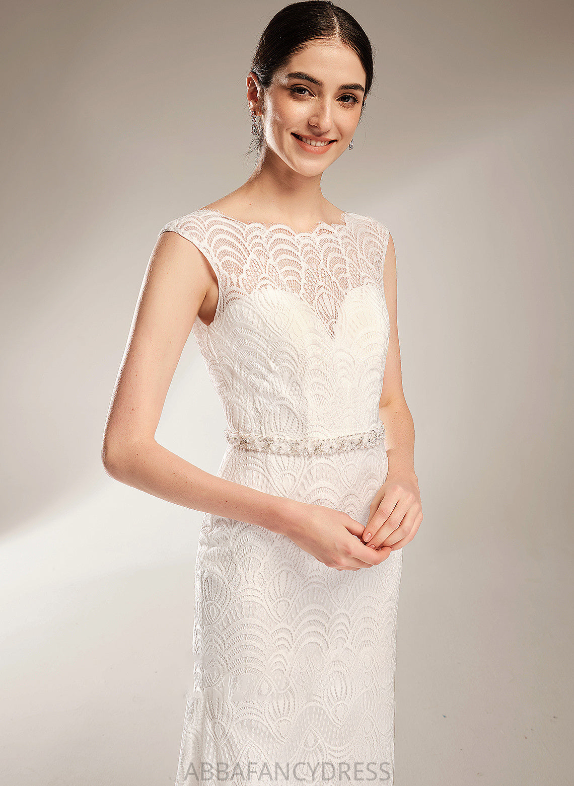 Sequins Sheath/Column Scoop Wedding Wedding Dresses Train Court Dress With Leanna Beading Neck