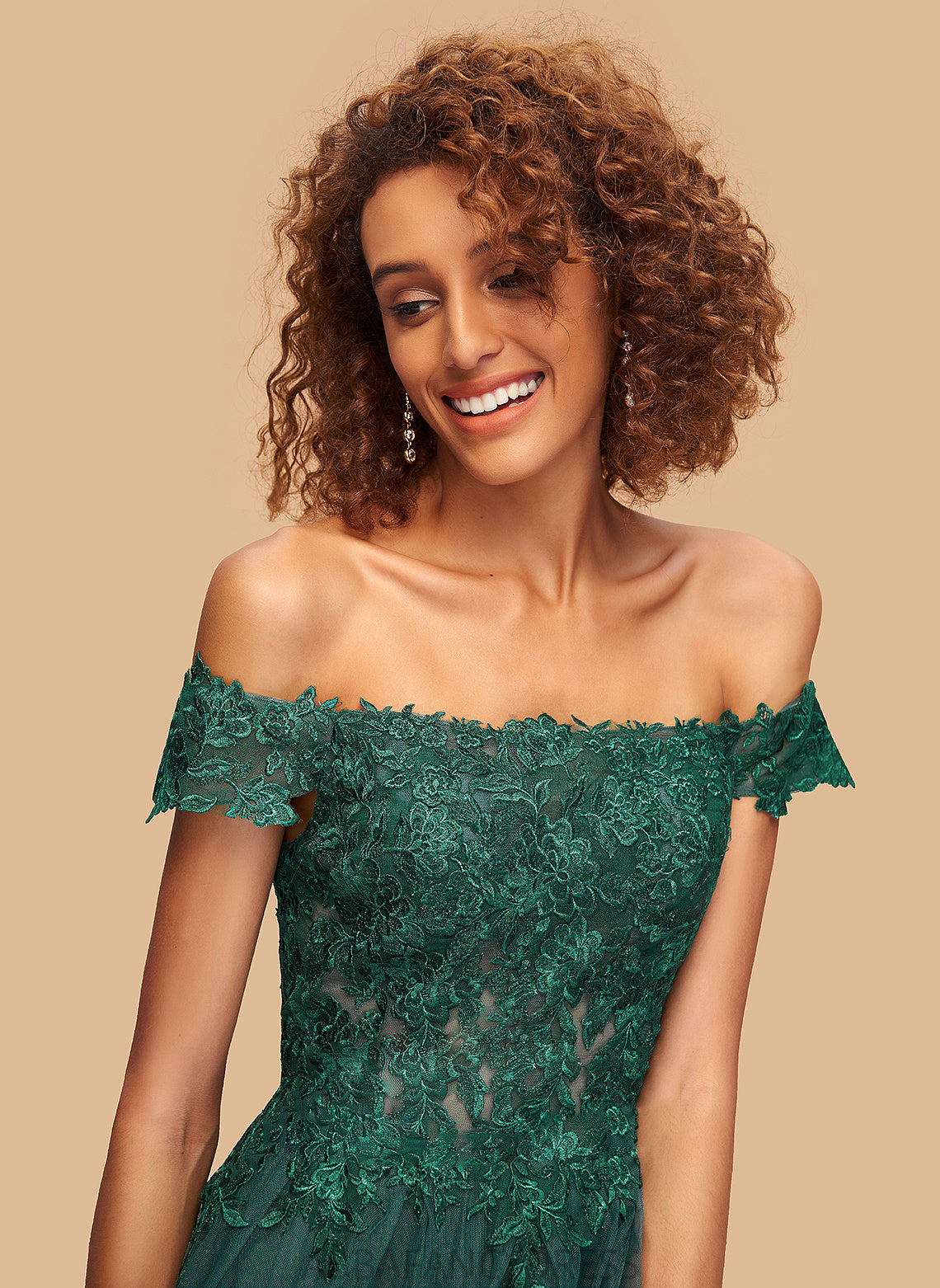 Homecoming Dress With Tulle Knee-Length A-Line Homecoming Dresses Lace Off-the-Shoulder Ashtyn