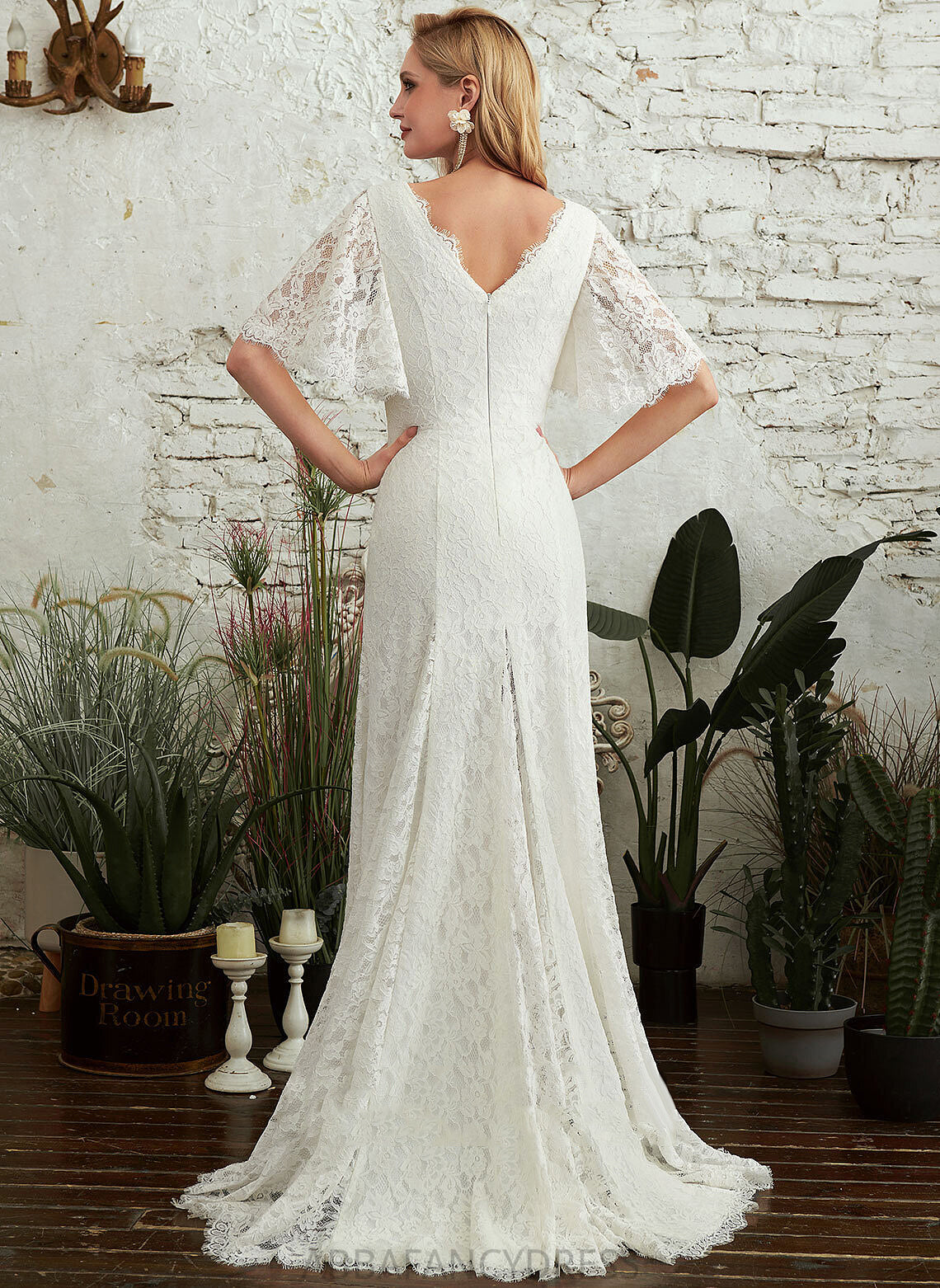 Train Front Dress V-neck Mckinley Split With Wedding Sweep Wedding Dresses Sheath/Column Lace