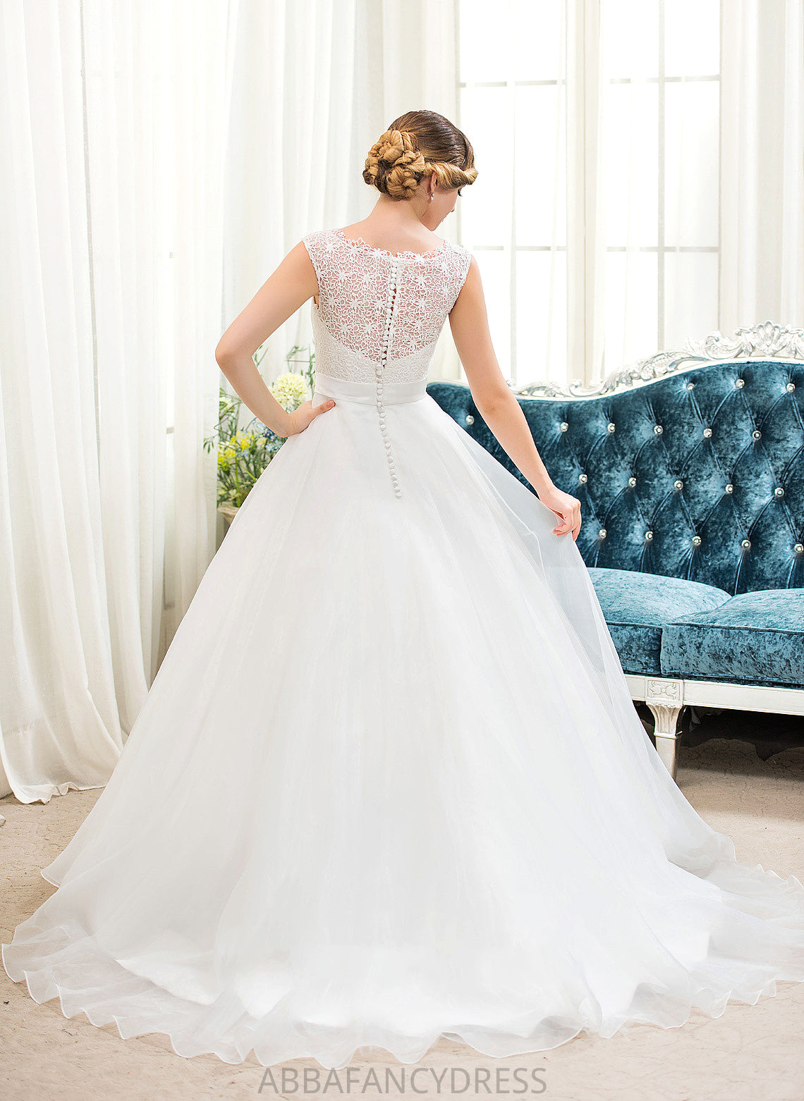 Train Organza Wedding Sequins Neck Ball-Gown/Princess Dress With Beading Wedding Dresses Lace Sweep Sidney Scoop