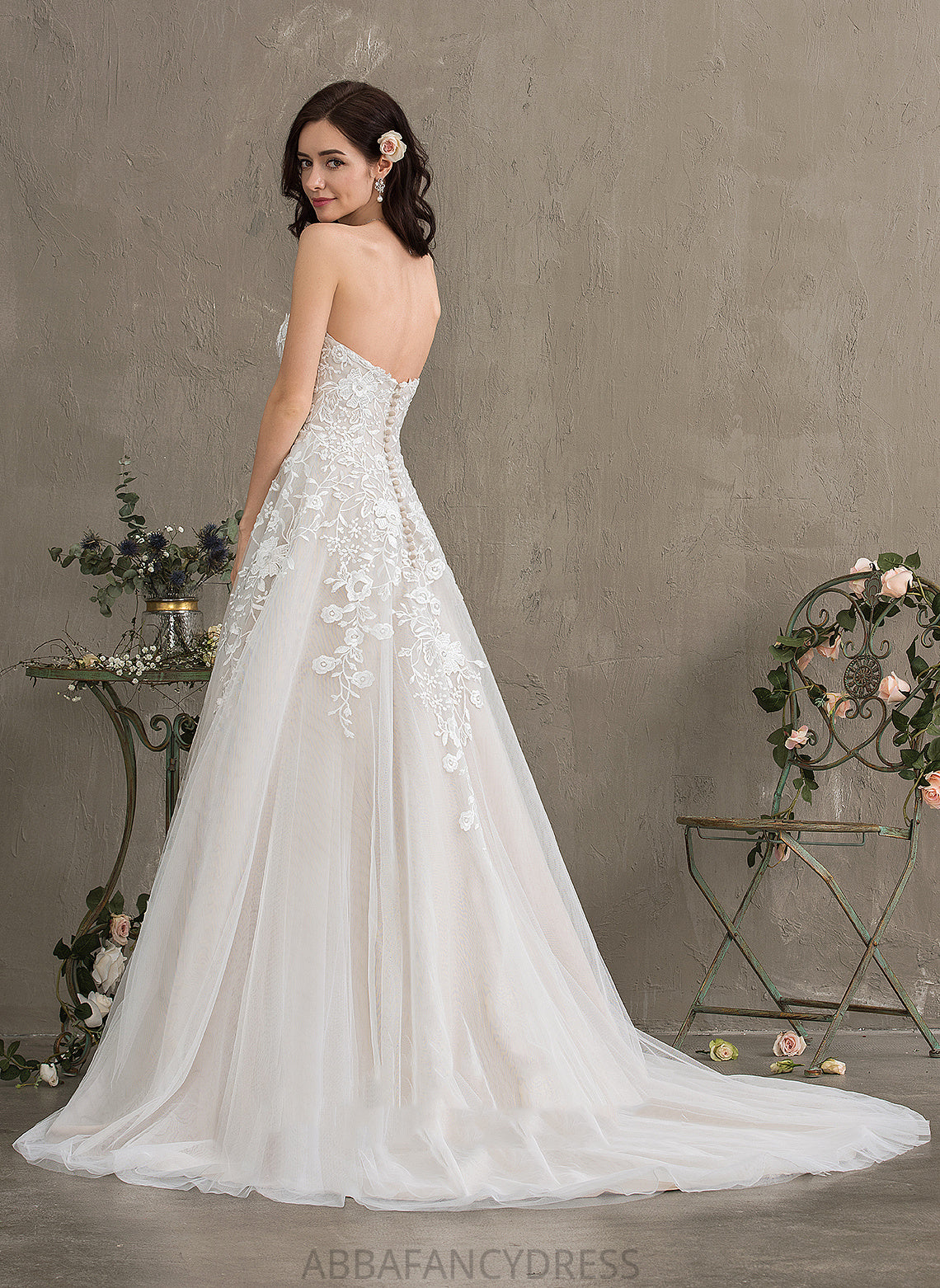 Court Wedding Dresses Sweetheart Train Wedding Ball-Gown/Princess Nathalia Lace Tulle Dress