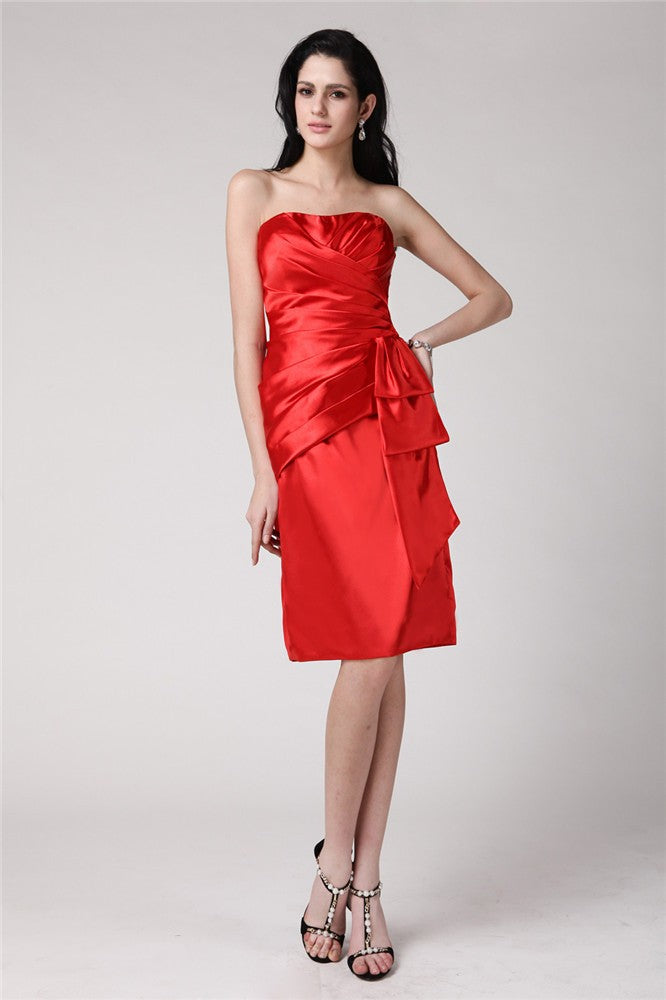 Sheath/Column Strapless Sleeveless Pleats Homecoming Dresses Short Elastic Woven Parker Satin Cocktail Dresses