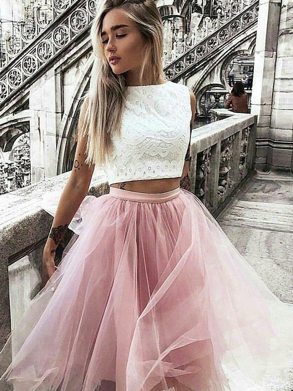 A-Line/Princess Tulle Bateau Lace Sleeveless Knee-Length Two Piece Sarai Homecoming Dresses Dresses