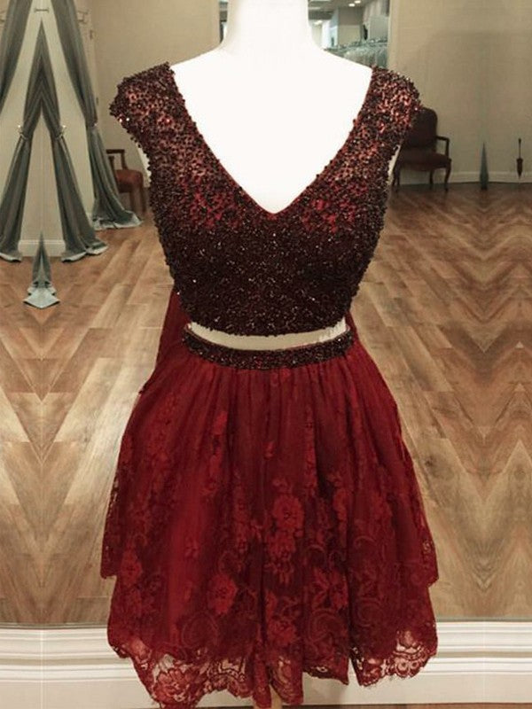 A-Line/Princess Homecoming Dresses V-neck Sleeveless Beading Short/Mini Lace Two Piece Lillian Dresses